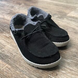 Gently used Hey Dude, Womens 7